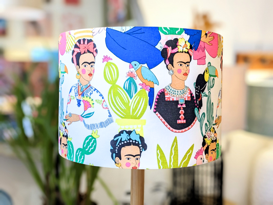 Frida Kahlo - Con Las Plumas - Lampshade